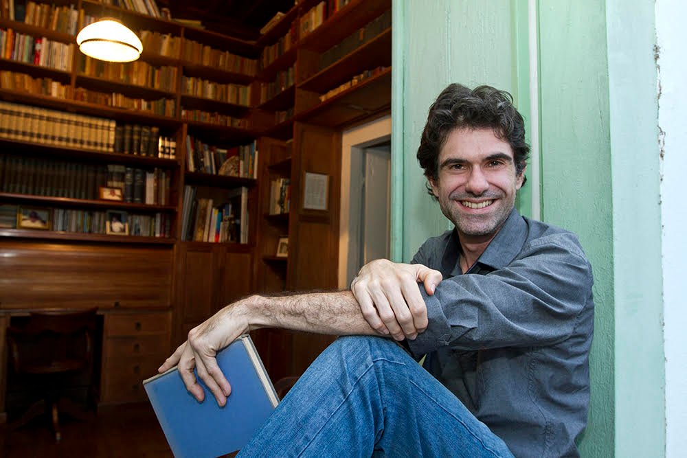 Clube da Leitura ocorre nesta sexta-feira no Cila