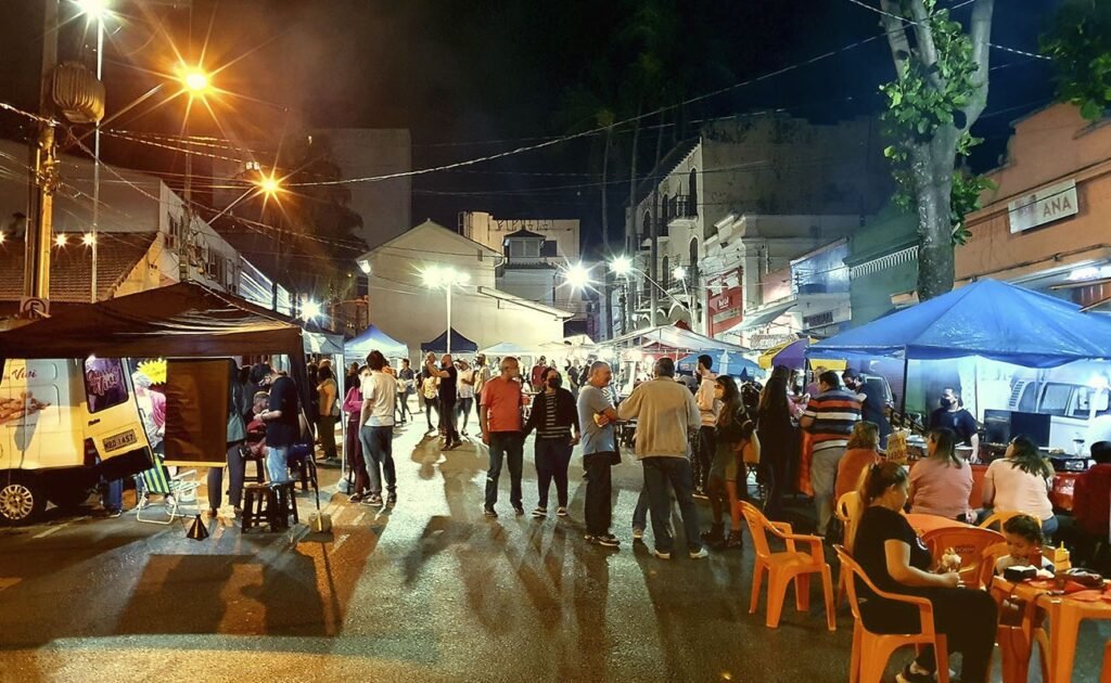 Dia de Doar tem feira, teatro, dança e música