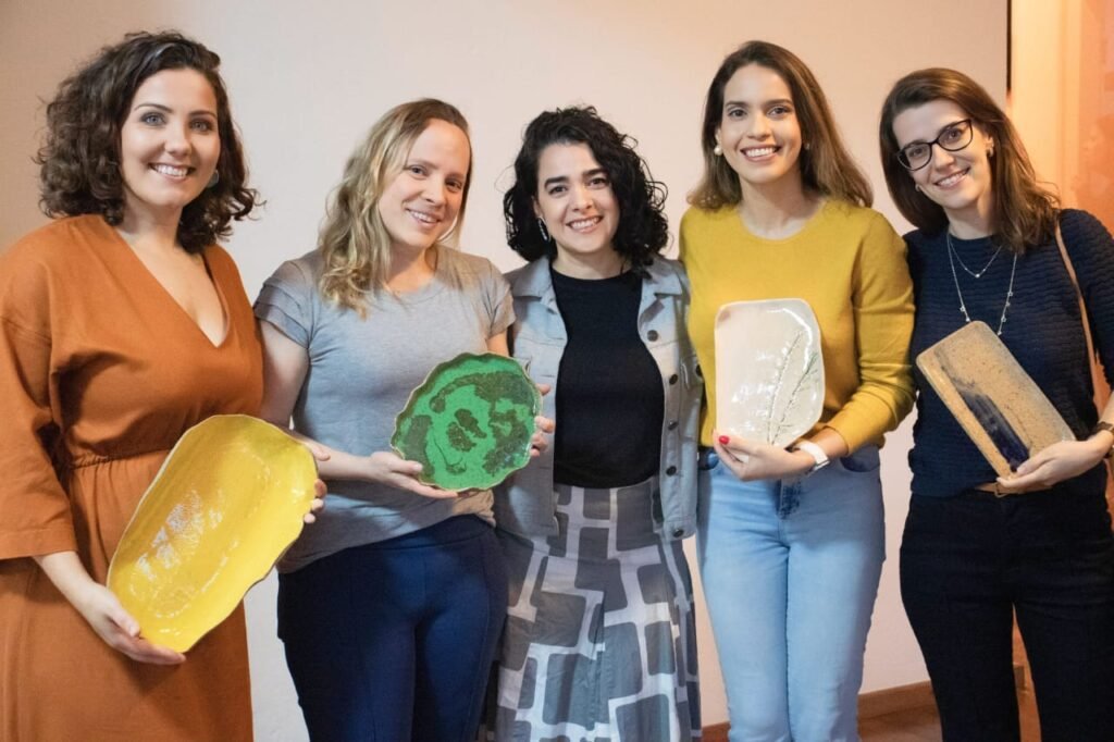 Sarau Atelier realizou 1ª Exposição de Cerâmica de suas alunas
