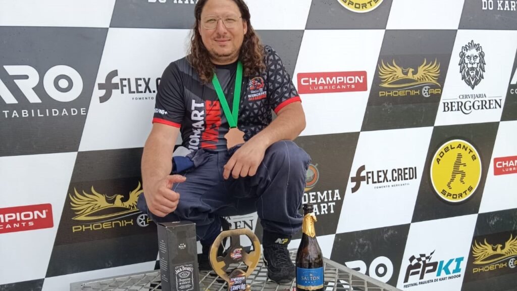 Piloto ituano conquista título amador de Kart