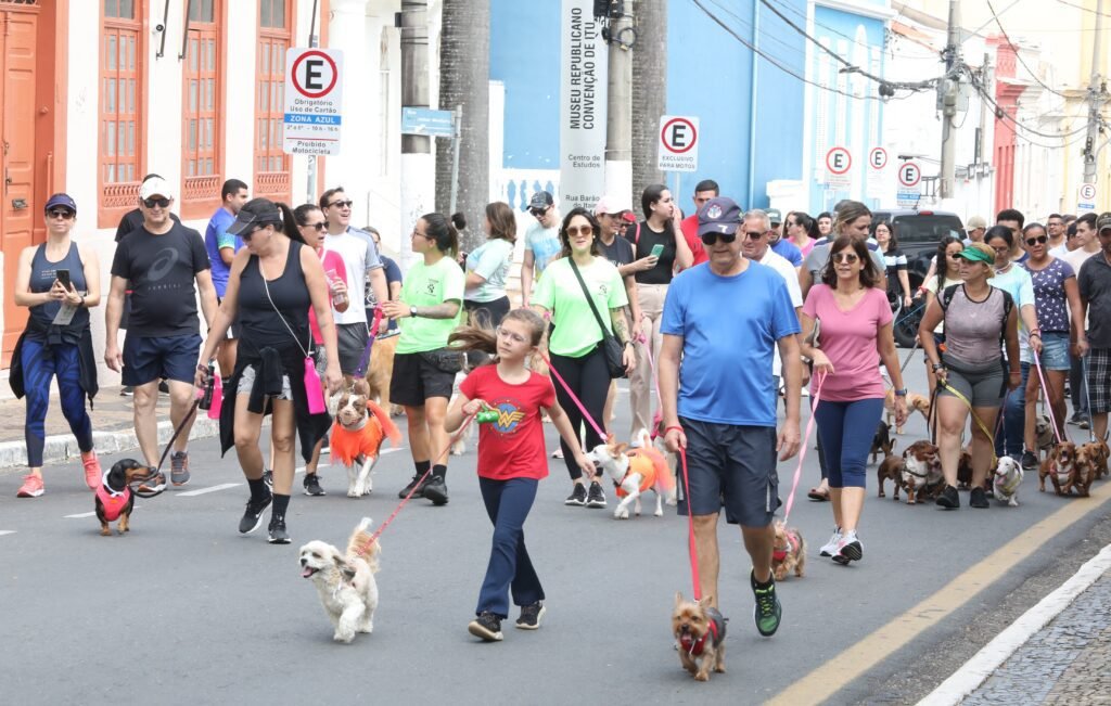 Cidade sedia 12ª Cãominhada de Itu