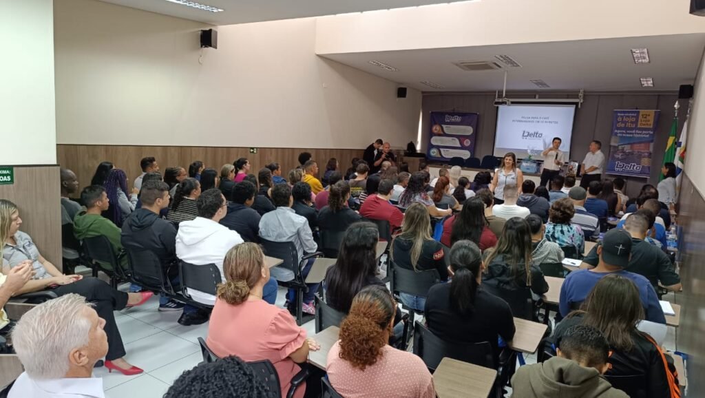 Delta Supermercados inicia integração de novos colaboradores com apoio do SECOM