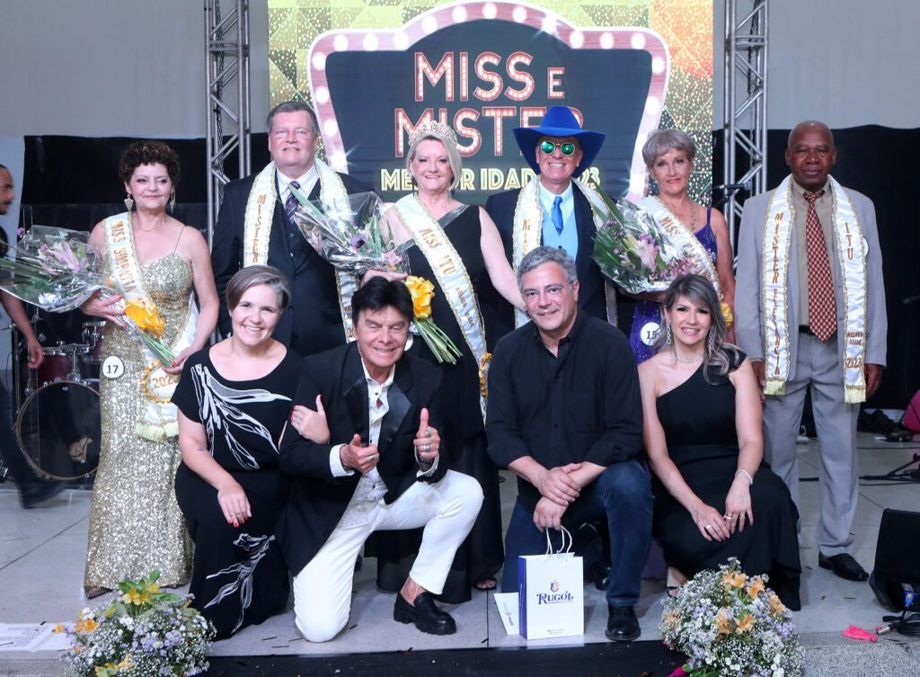 Concurso Miss e Mister Melhor Idade 2023 reúne centenas de pessoas
