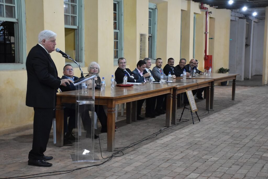 Olavo Volpato recebe Título de Cidadania Emérita