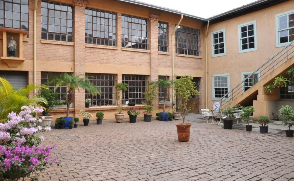 Feira de Antiguidades &#038; Curiosidades será neste domingo