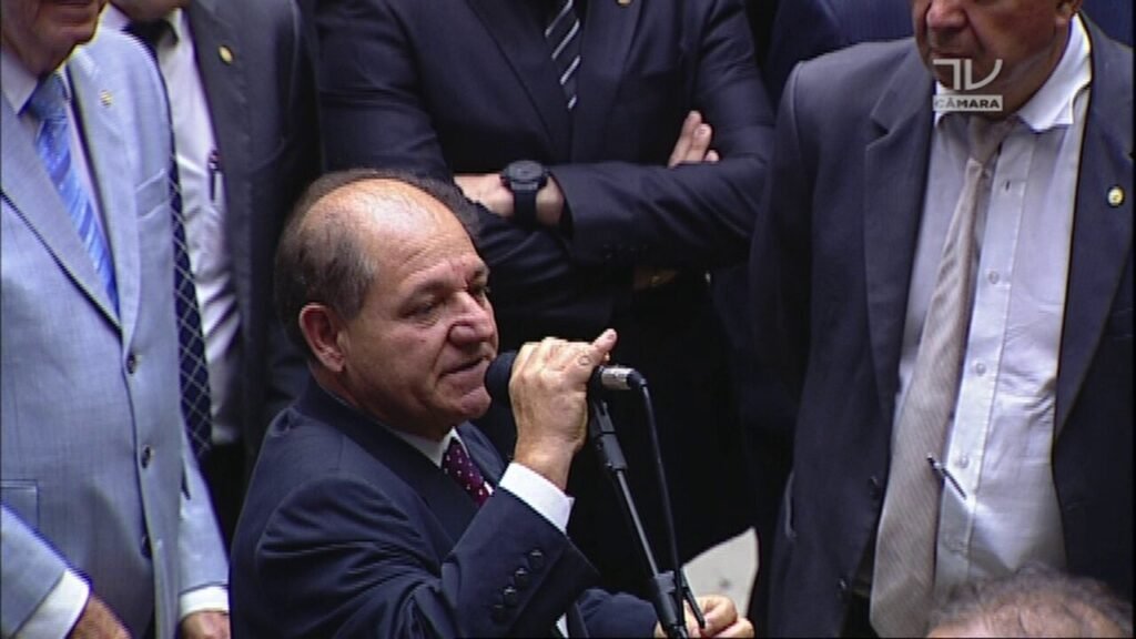 Com cassação de Eduardo Bolsonaro, Missionário de Itu assume definitivamente cadeira na Câmara