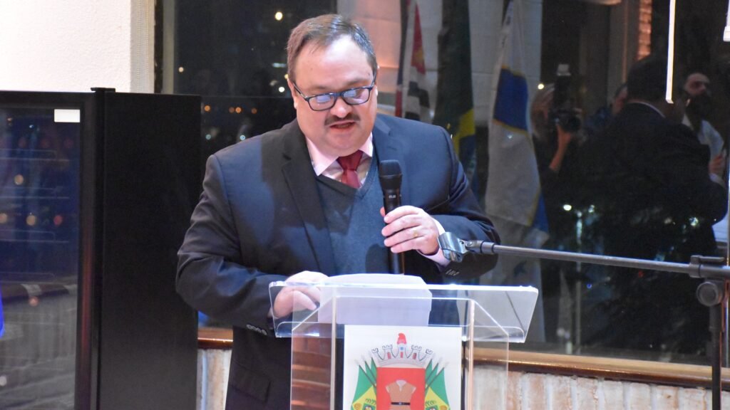 Paulo Silvestri recebe título de Cidadão Ituano