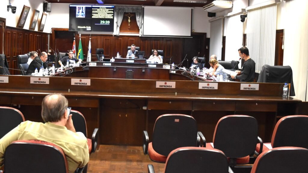 Câmara encerra trabalhos do primeiro semestre