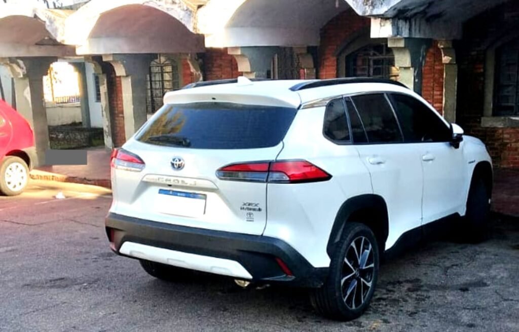 PM prende homens por roubo de carro