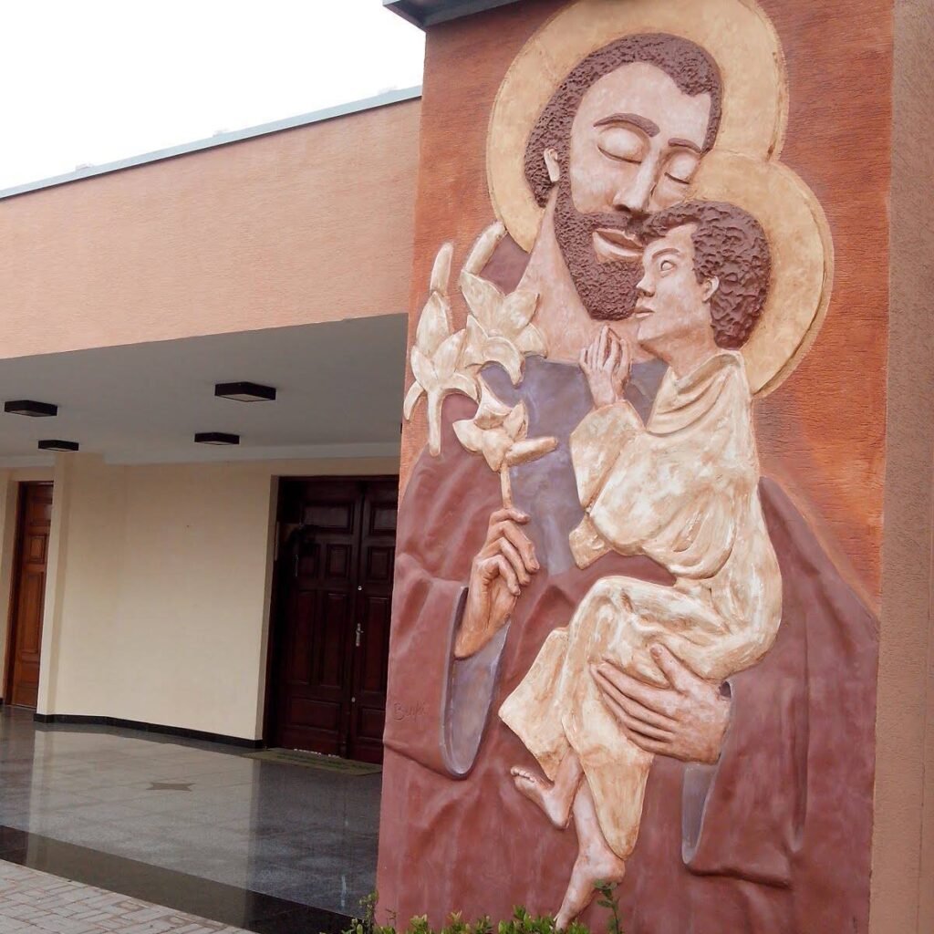 Paróquia realiza missa de 20 anos de falecimento de Monsenhor Camilo Ferrarini