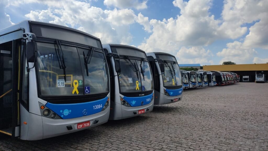 Adesivos do Maio Amarelo estarão nos ônibus que operam em Itu