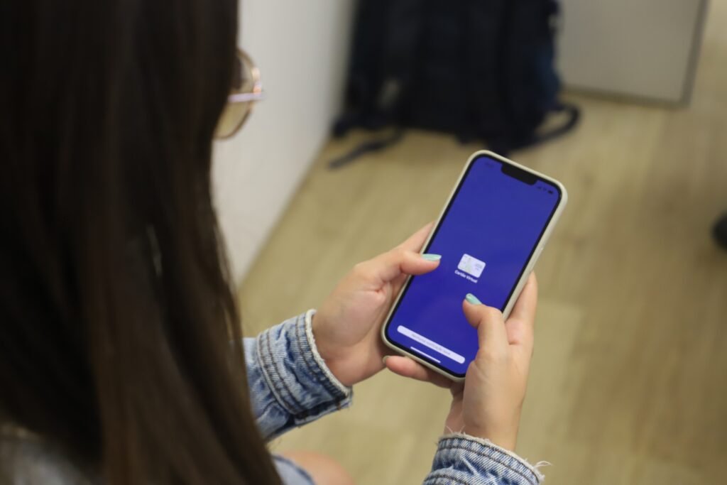 Itu implanta botão de emergência para profissionais da Educação