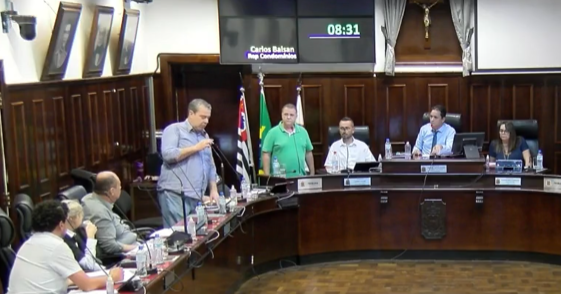 Síndico é expulso durante uso de Tribuna Livre na Câmara