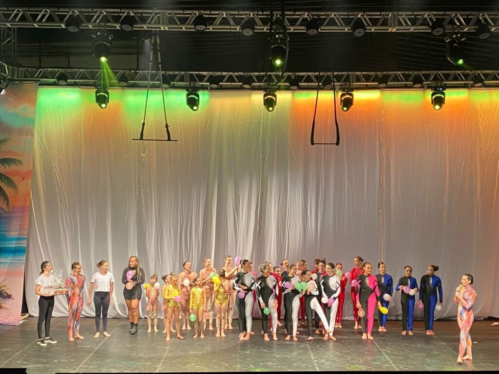 Dançares encerra ciclo com espetáculo especial e anuncia nova sede em Itu