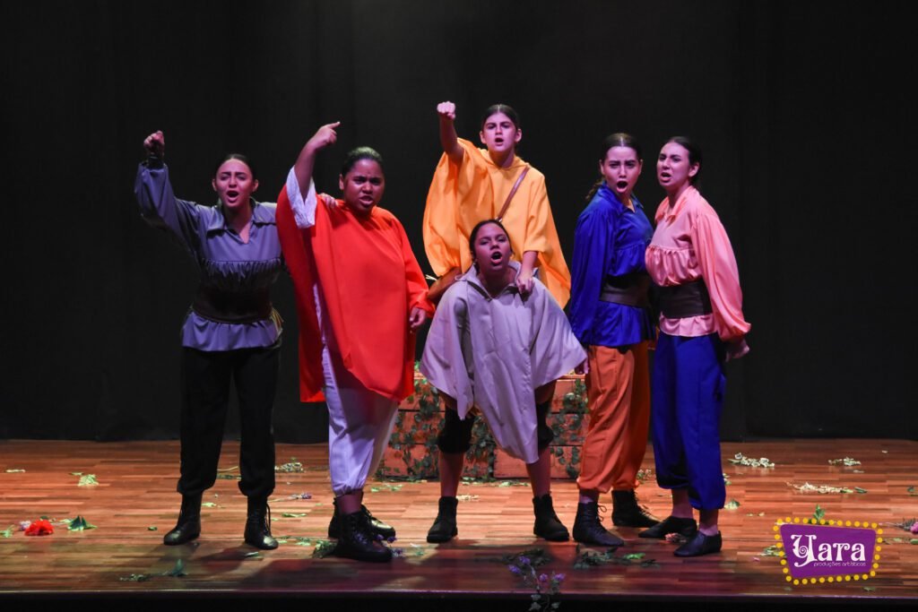 “Sonho de uma noite de verão” é atração neste domingo