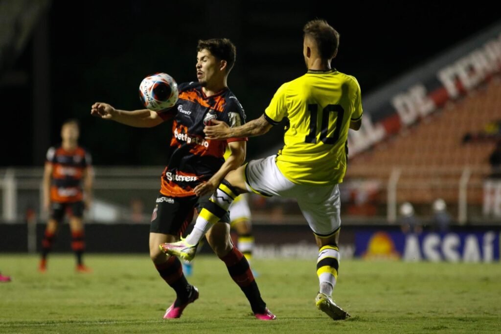 Ituano perde e continua em situação complicada