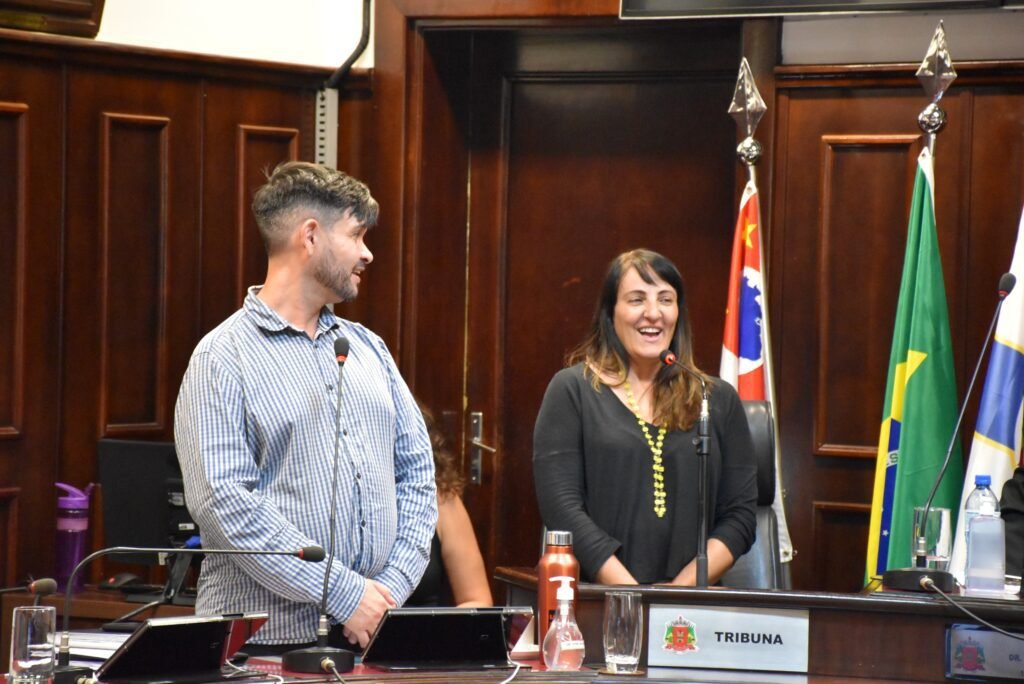 Maitê Velho e Emerson Castilho são desligados da Prefeitura