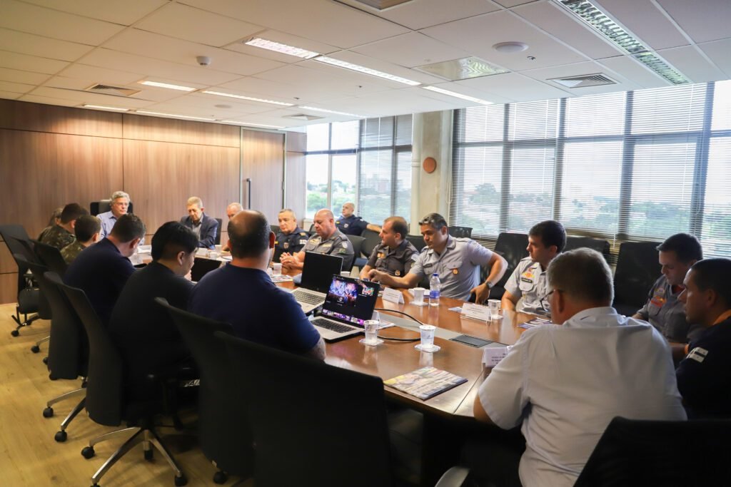 Agentes de segurança se reúnem com produtores de Tomorrowland