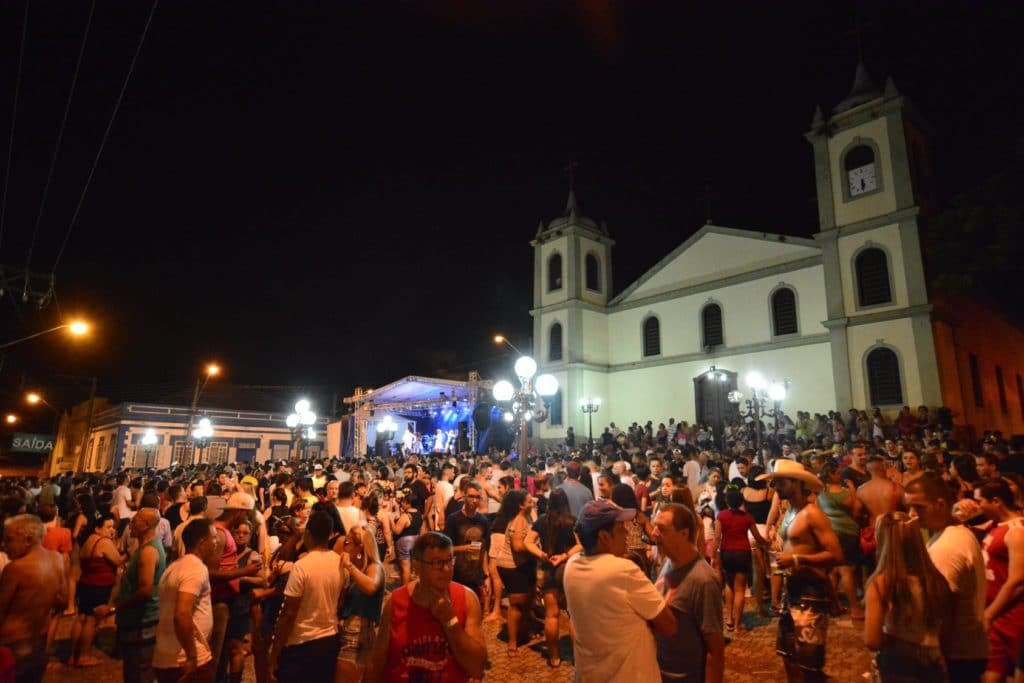 Carnabreuva segue até sexta-feira