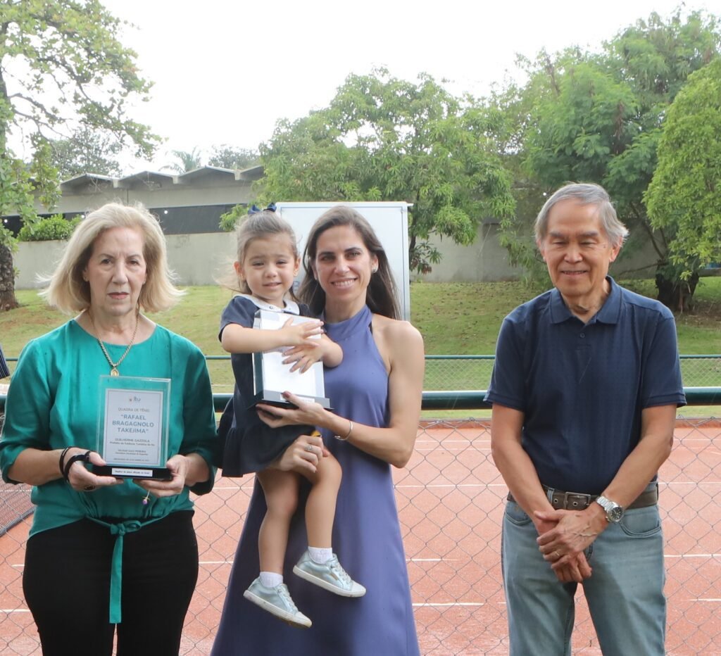 Família de ituano, morto enquanto jogava tênis, doa quadra para Itu
