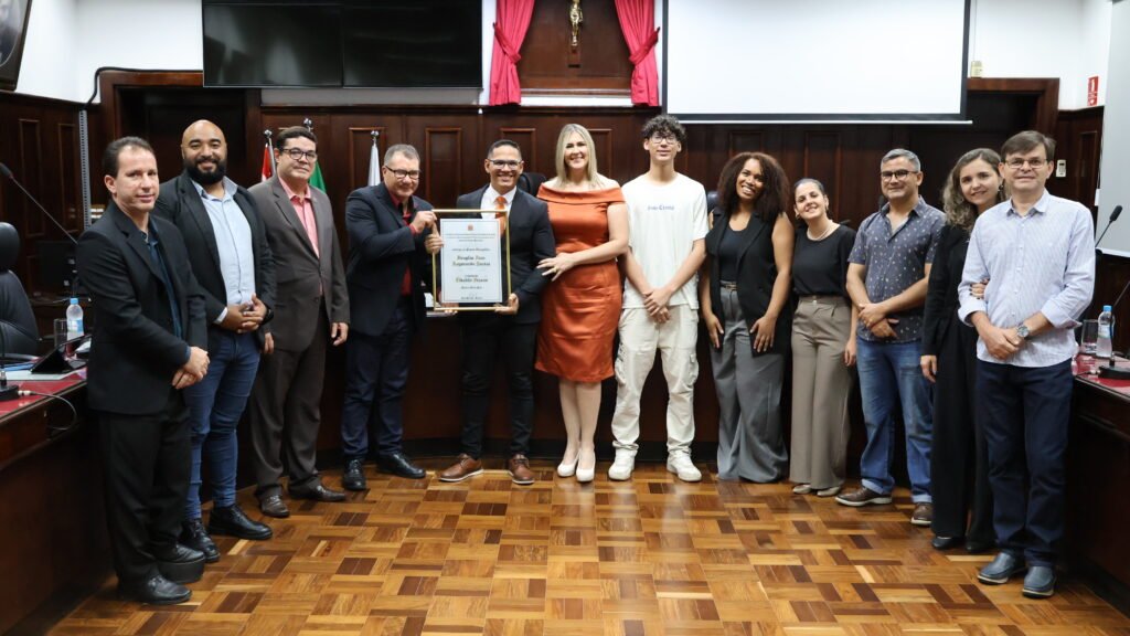 Pastor Douglas Iran Raymundo Santos recebe Título de Cidadania Ituana