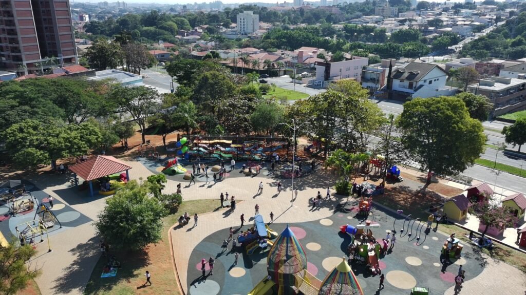 Confira o que abre e fecha no feriado de Páscoa