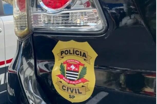 Polícia Civil prende dois homens por tráfico de drogas em praça de Itu