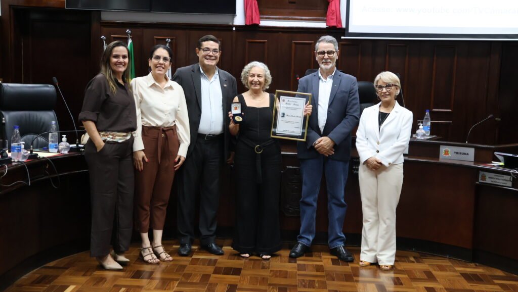 Maria Cecília Vitiello é homenageada com Diploma e Medalha “Mulher Ituana”
