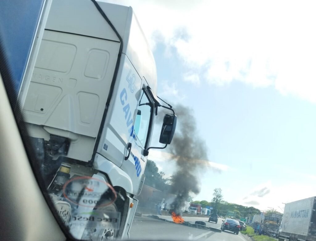 Confira pontos de bloqueios das rodovias agora