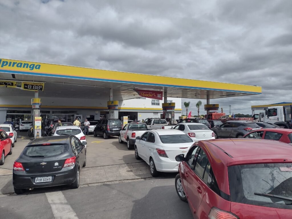 Presidente do RECAP diz que situação de abastecimento de combustíveis é grave