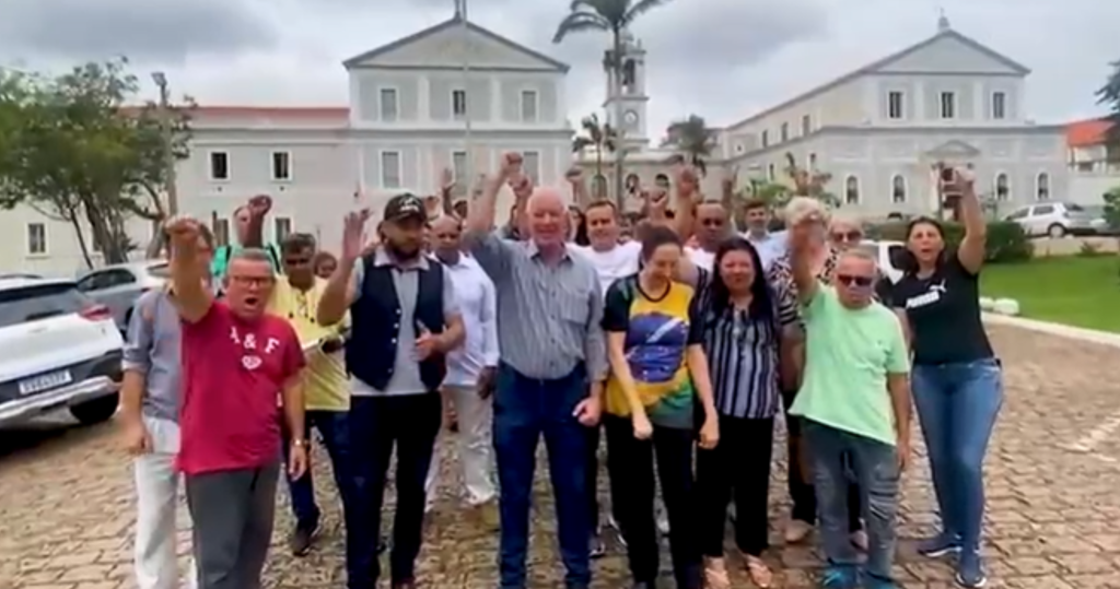 Apoiadores de Bolsonaro de Itu convocam motociata e adesivaço para domingo