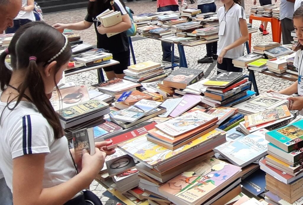 Sebo Literário acontece neste sábado