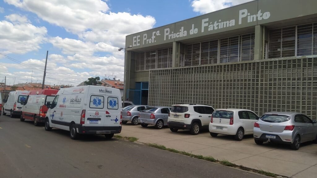 Mãe diz que alunos passam mal “não é de hoje”