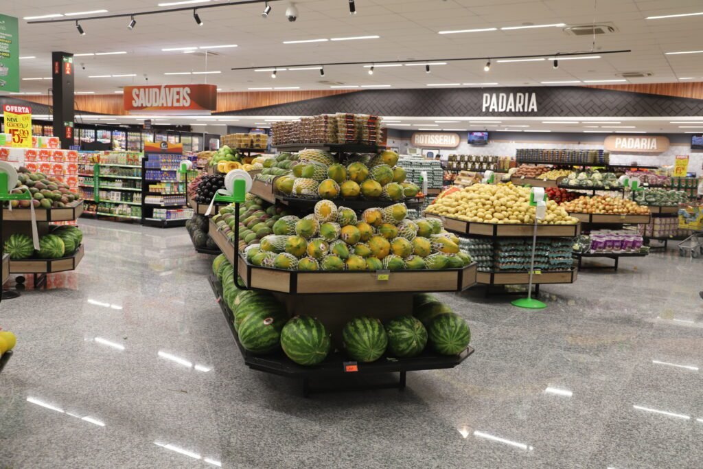 Rede de Supermercados Caetano inaugura loja em Itu