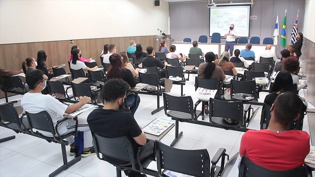 SECOM oferece quatro cursos profissionalizantes gratuitos