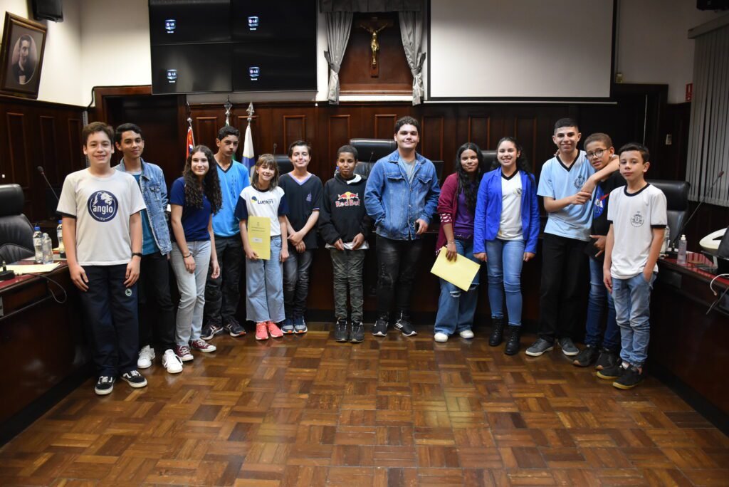 Vereadores Mirins aprovam projetos na Câmara