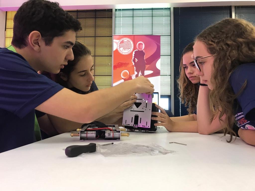 Colégio Divino Salvador abre a temporada da  Jornada Internacional de Ciência e Tecnologia