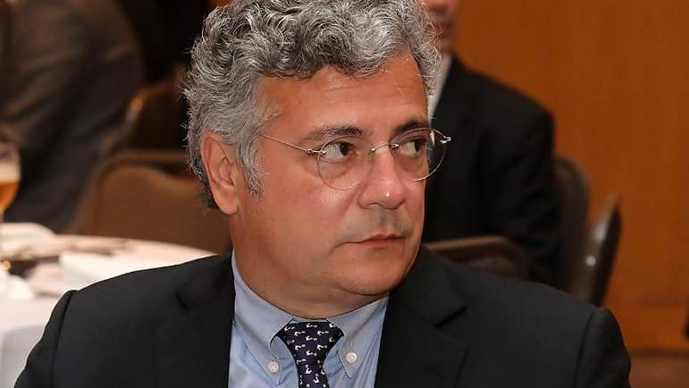 Prefeito compartilha xingamentos contra vereadores: “cornos”, “canalhas”