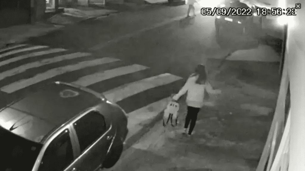 Polícia prende homem que estava com menina desaparecida