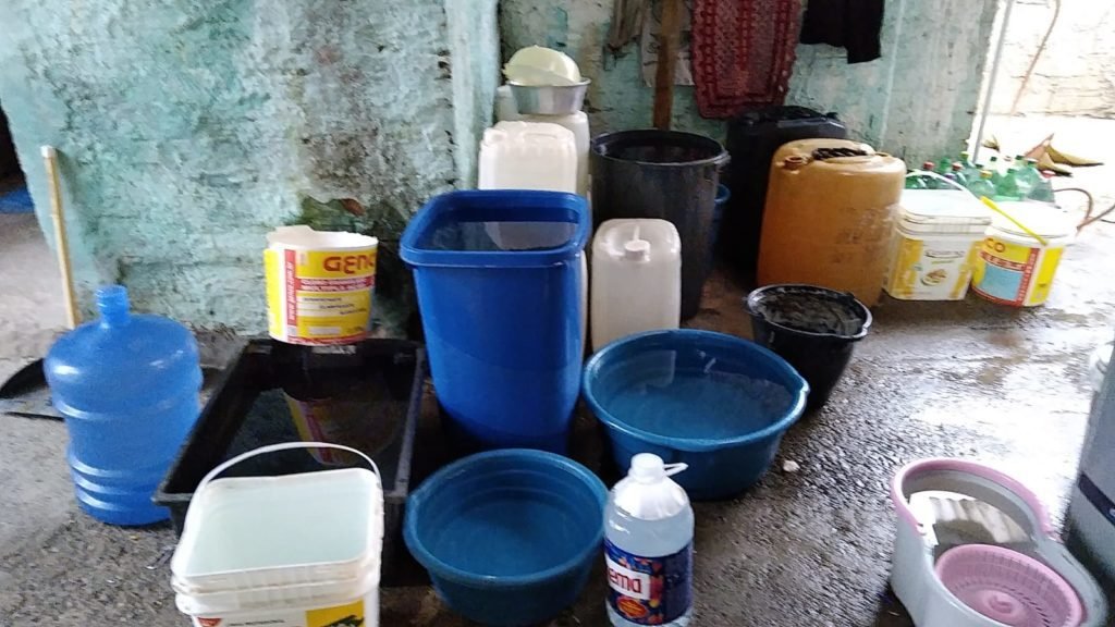 Sem água, moradores de Itu se sentem desamparados