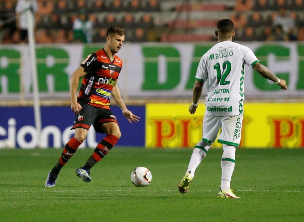 Ituano tem mais um zagueiro artilheiro