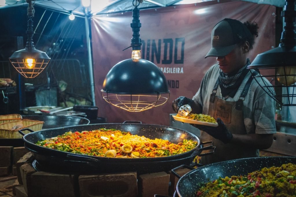 Mega Burger Itu reúne gastronomia e entretenimento