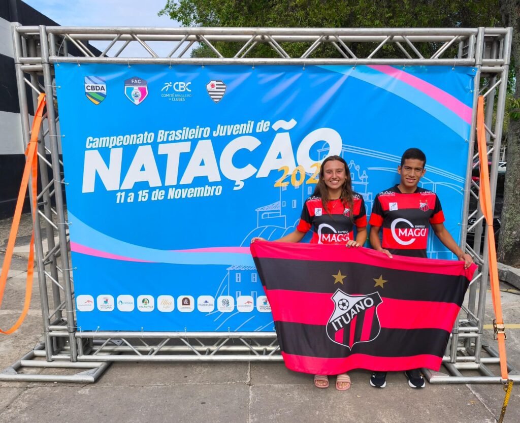 Jovens de Itu se destacam dentre 618 atletas de natação