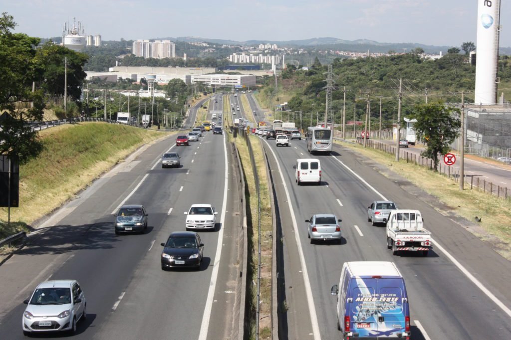 Via Colinas prevê 865 mil veículos nas rodovias durante  feriado prolongado