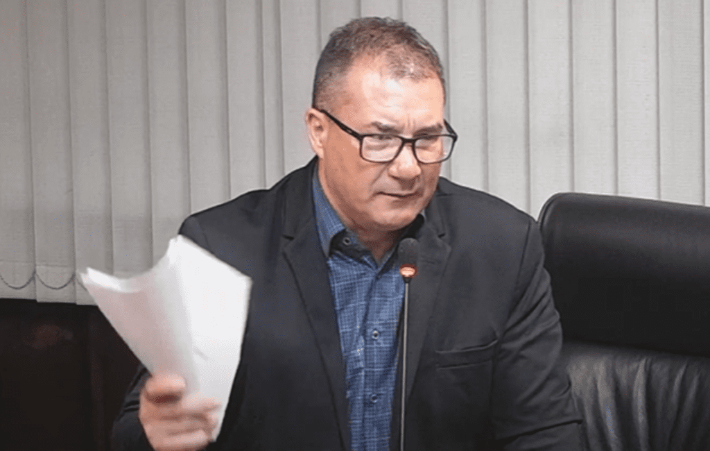 Idosa de 85 anos fica sem remédio e vereadores se unem para acionar Ministério Público contra Cartão Cidadão