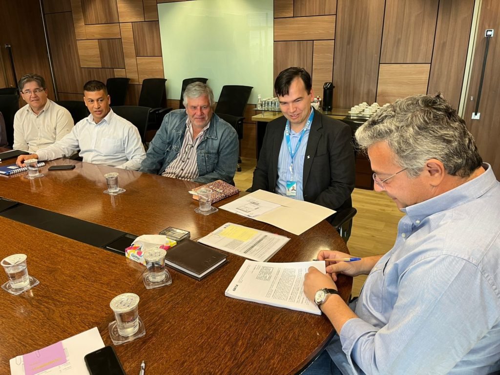 Prefeito de Itu assina empréstimo de R$ 100 milhões