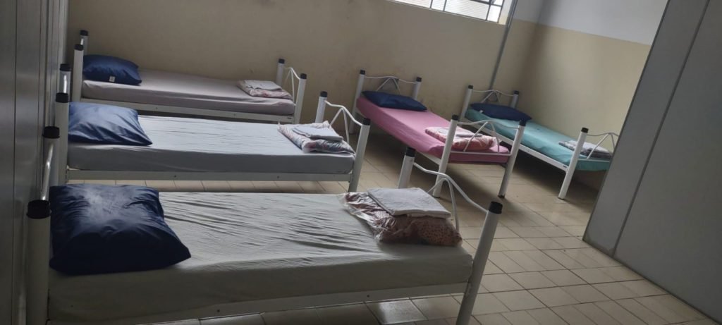 Acolhimento emergencial é disponibilizado para pessoas em situação de rua