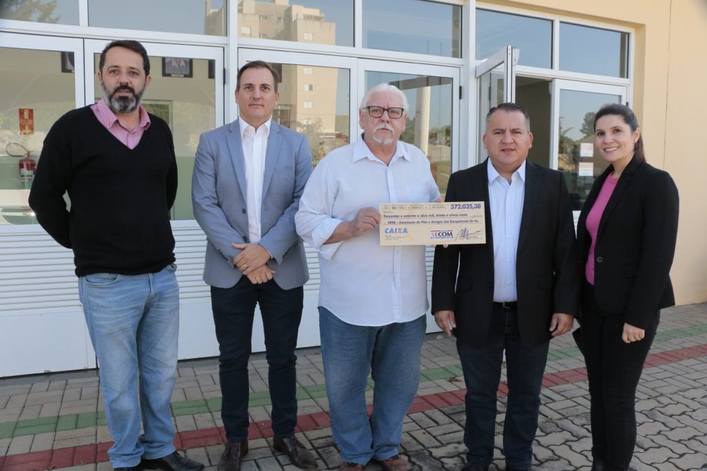 SECOM repassa mais de R$ 370 mil à APAE e 55 trabalhadores recebem indenização