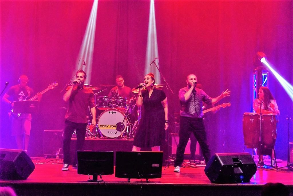 Grupo Los QuiSanchos apresenta  “Impoliticamente Correto!”  neste sábado