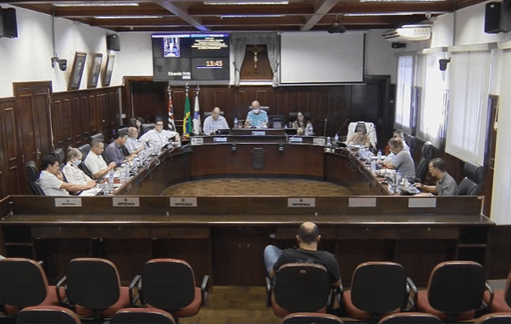 Prefeito manda projeto do Plano Diretor às pressas para a Câmara